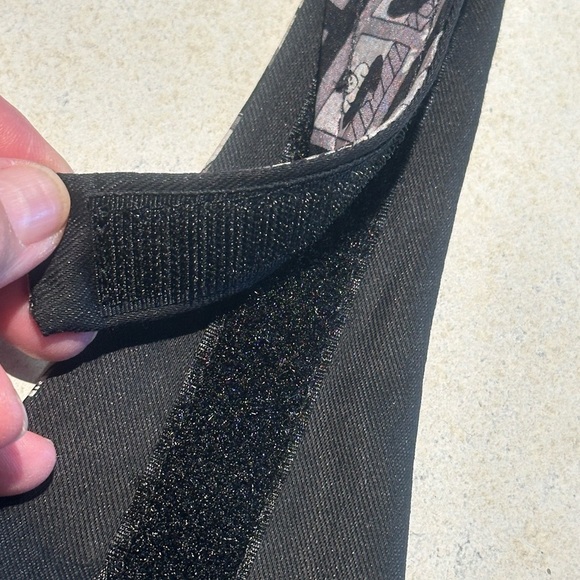 Nicole Miller Elegant Vintage 1990’s Novelty MOVIE Design Cummberbund & Bow Tie - Picture 7 of 9